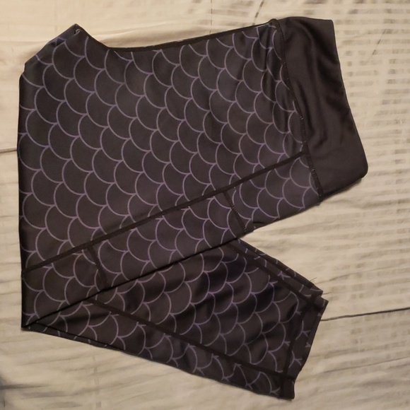 constantly varied gear Pants - Constantly varied gear dragon scale leggings XL